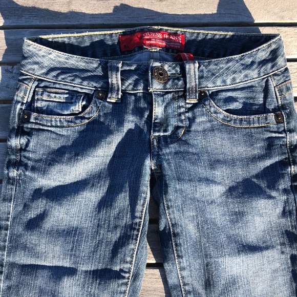 Guess jeans ~ daredevil flare - Picture 2 of 4